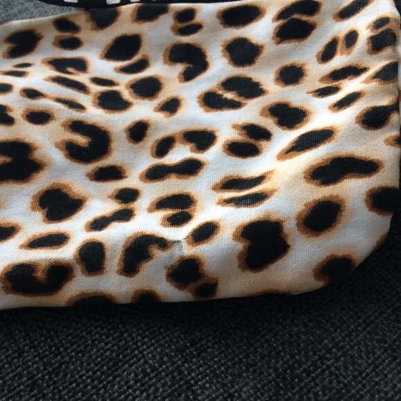 🖤VS-PINK🐆Leopard-Fanny Pack💖EUC💝 - Picture 4 of 8